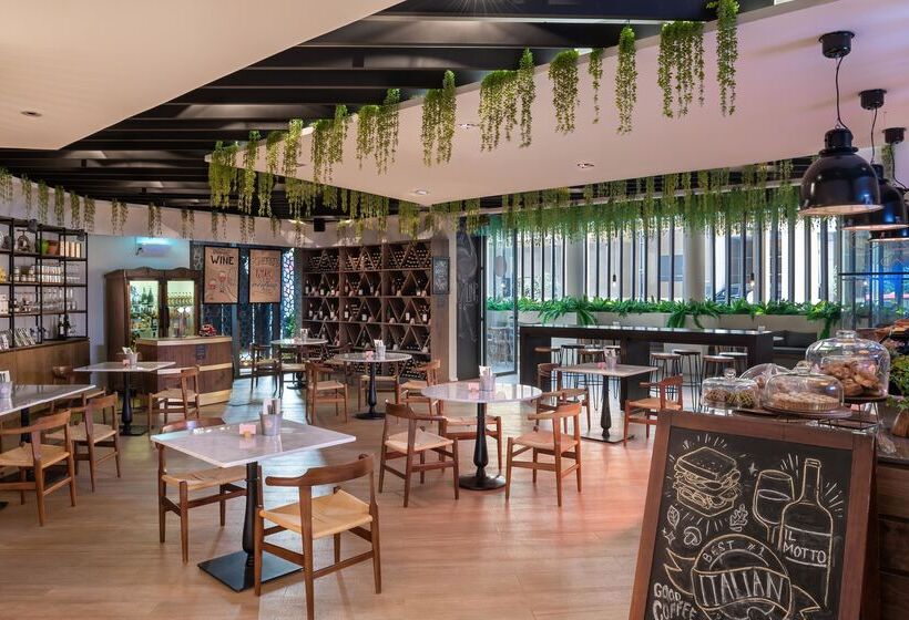 Ja Ocean View Hotel, Jumeirah Beach Dubai