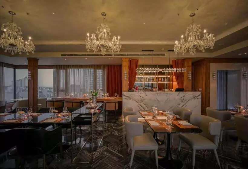 Le Jardin Hotel Haute Couture