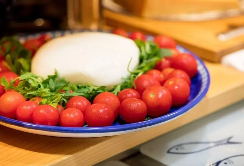 בית מלון כפרי Laqua By The Sea