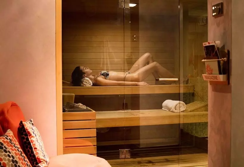 בית מלון כפרי Laqua By The Sea