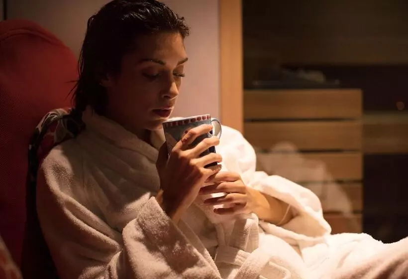 בית מלון כפרי Laqua By The Sea