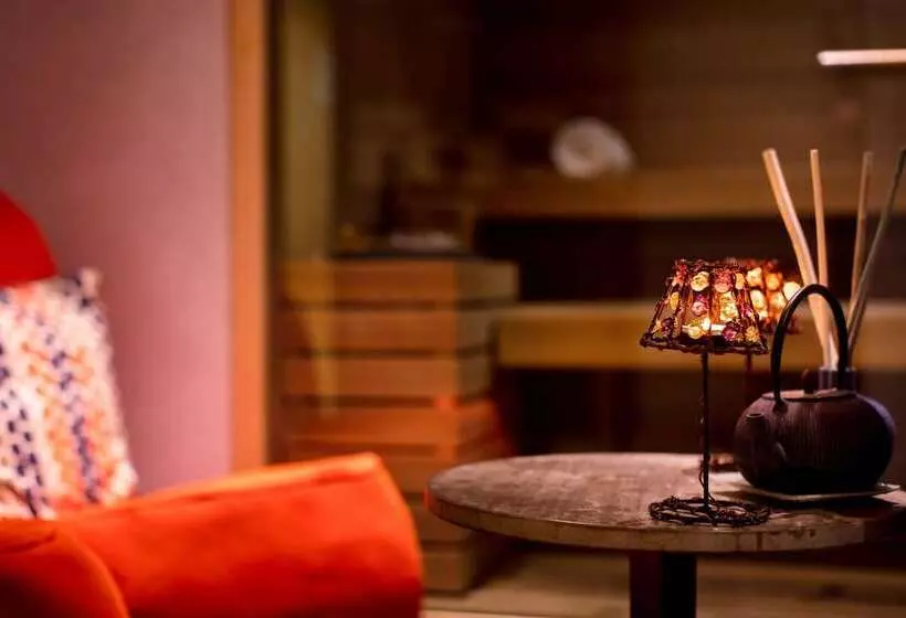 בית מלון כפרי Laqua By The Sea