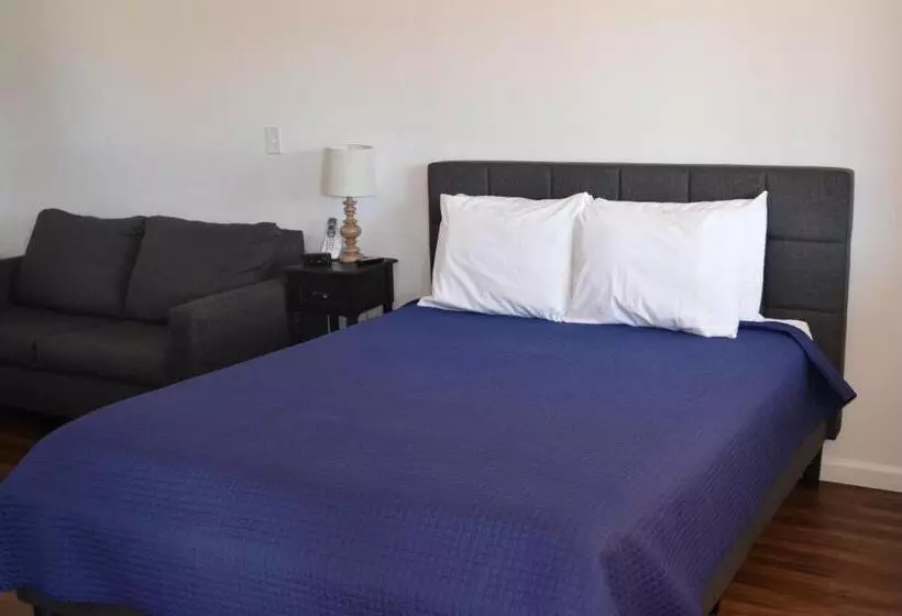 Отель Stone Mountain Lodge