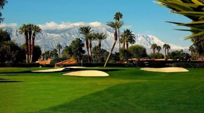 Отель The Dunes Club