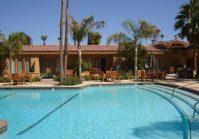 Отель The Dunes Club