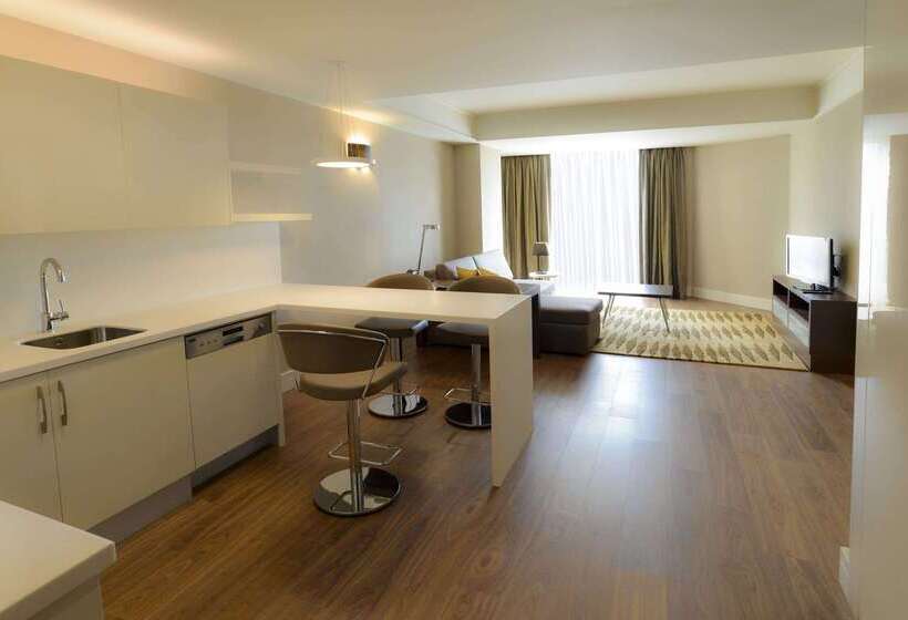 호텔 Wyndham Grand Istanbul Europe