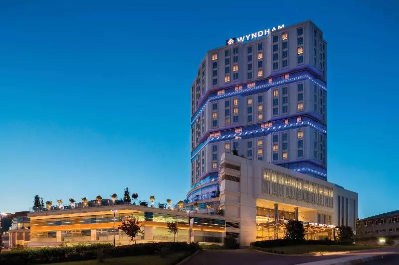 ホテル Wyndham Grand Istanbul Europe