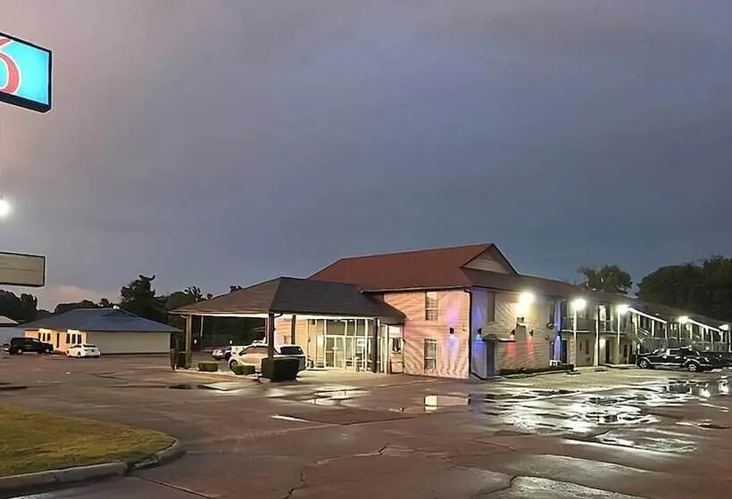 Motel 6 New Boston, Tx