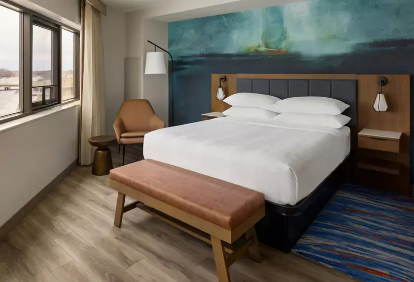 Oshkosh Marriott Waterfront Hotel & Convention Center