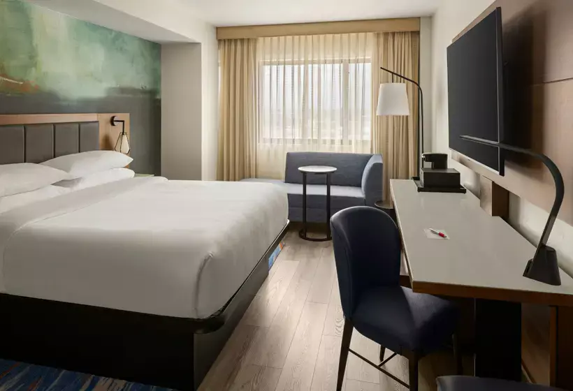 Oshkosh Marriott Waterfront Hotel & Convention Center