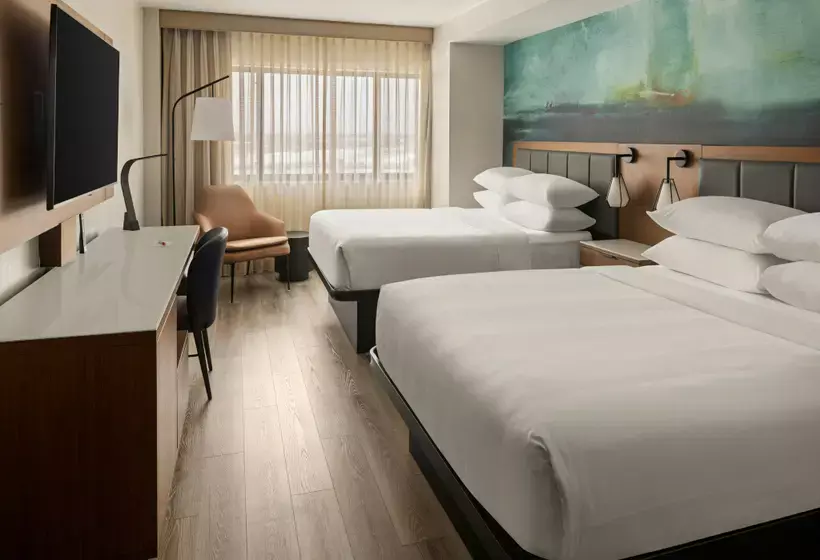 Oshkosh Marriott Waterfront Hotel & Convention Center