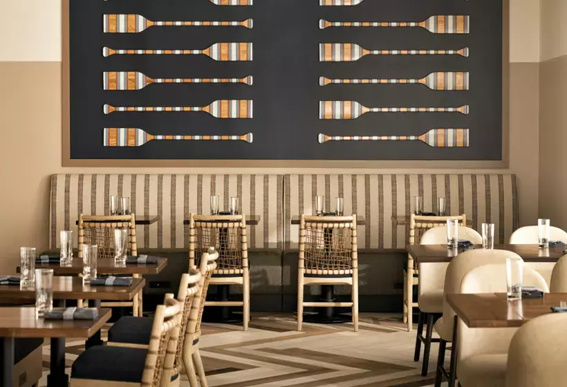 Oshkosh Marriott Waterfront Hotel & Convention Center