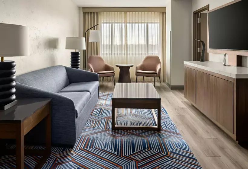 Oshkosh Marriott Waterfront Hotel & Convention Center