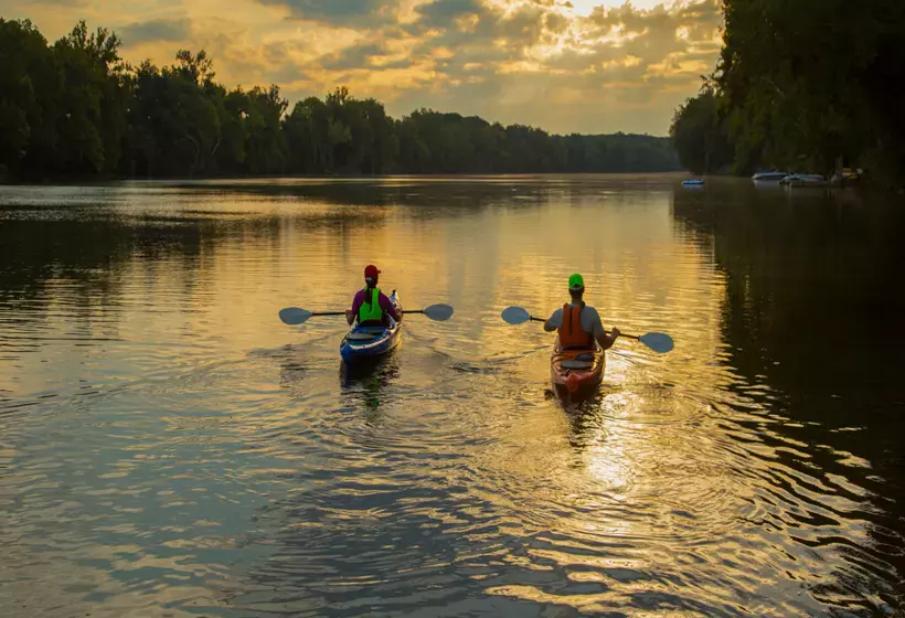 Oshkosh Marriott Waterfront Hotel & Convention Center