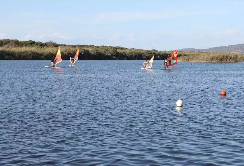 渡假胜地 Marina Manna Hotel And Club Village