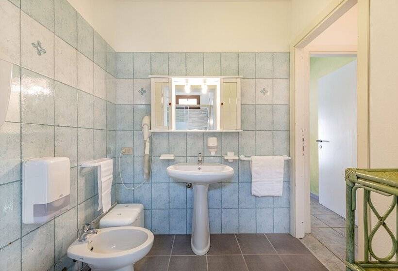 منتجع Marina Manna Hotel And Club Village