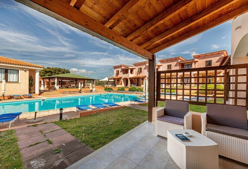 منتجع Marina Manna Hotel And Club Village