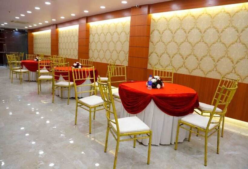 The Panash Hotel & Banquets
