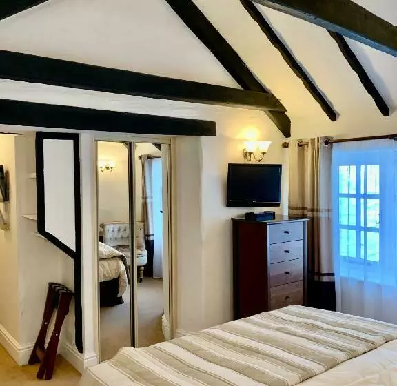 ペンション The Cottage Bed & Breakfast