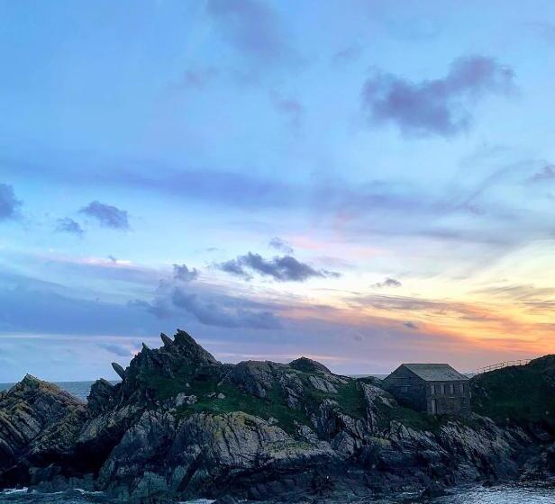 ペンション The Cottage Bed & Breakfast