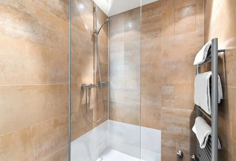 B&B HOTEL Linz City-Ost