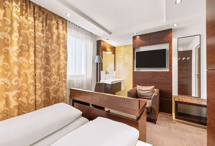 B&B HOTEL Linz City-Ost