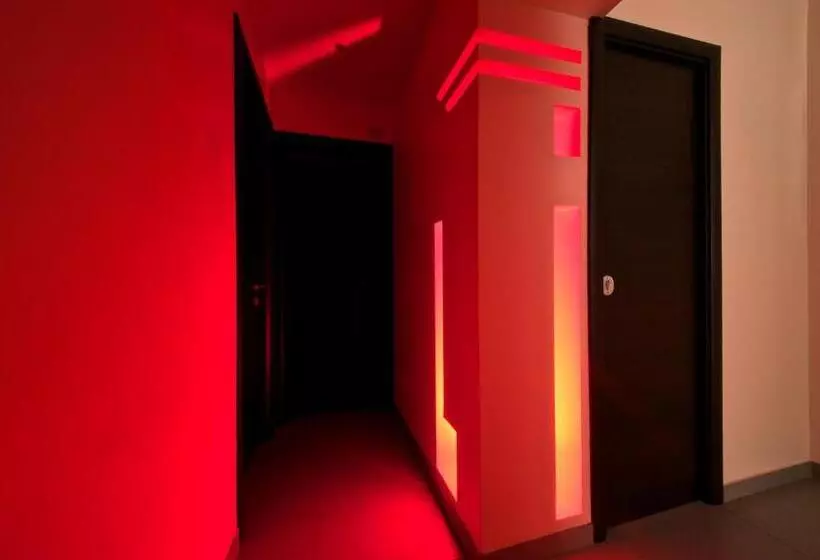 ベッドアンドブレックファースト Roma Naif Rooms