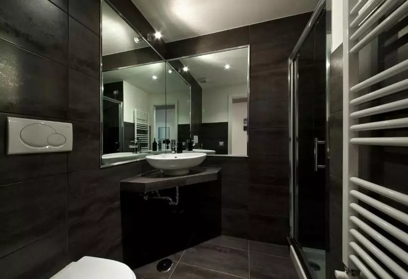 ベッドアンドブレックファースト Roma Naif Rooms