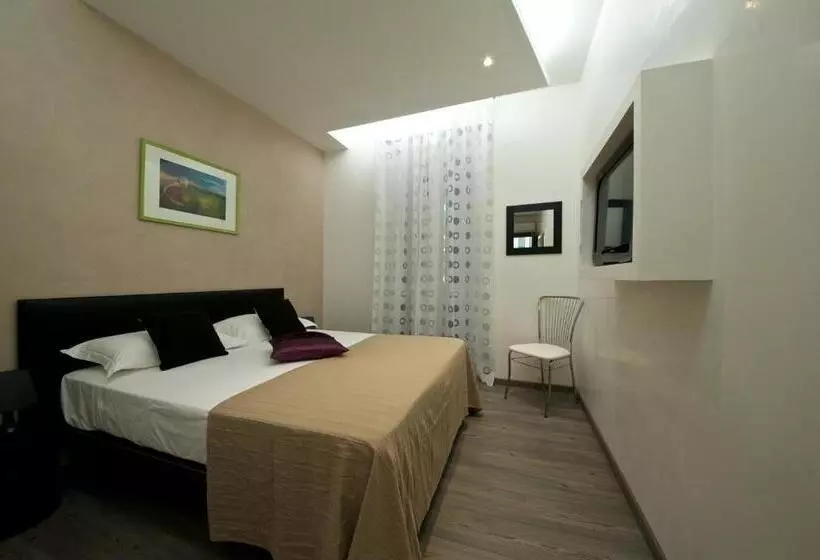 ベッドアンドブレックファースト Roma Naif Rooms