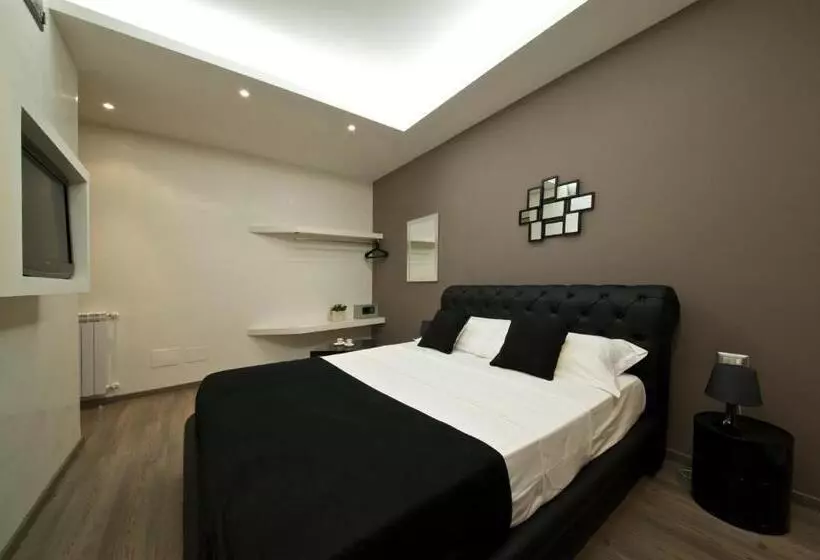 ベッドアンドブレックファースト Roma Naif Rooms