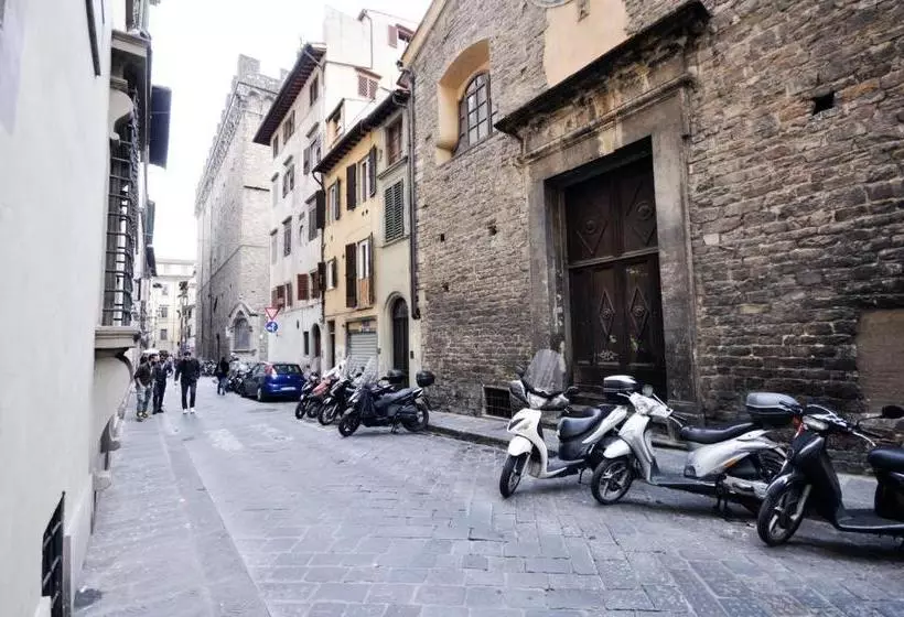 Castellani Apartment