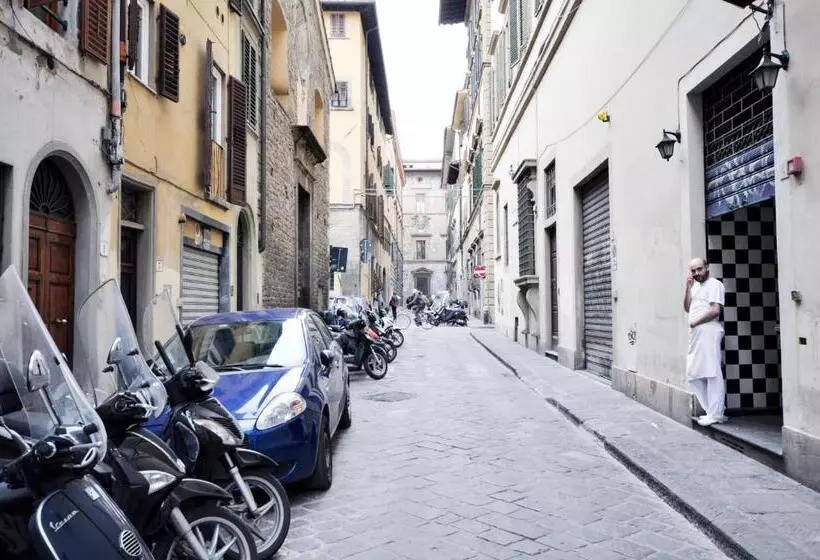 Castellani Apartment