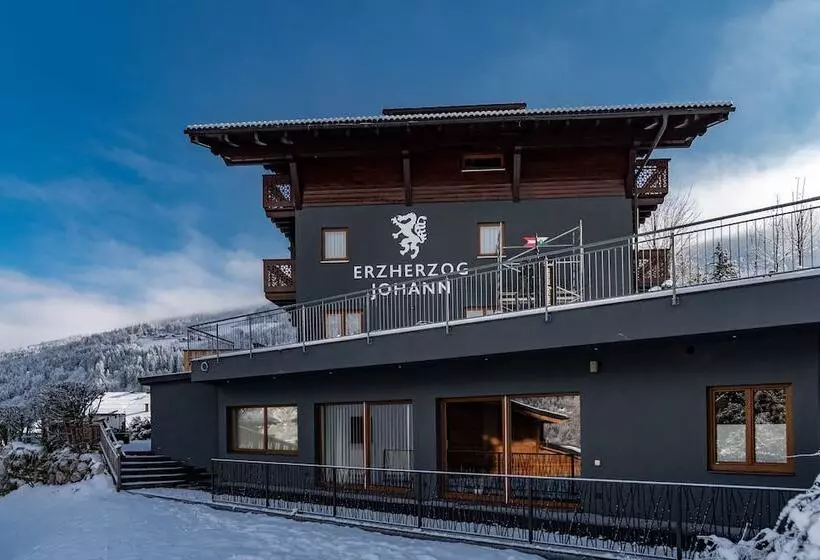 Erzherzog Johann Alpin Style Hotel Adults Only