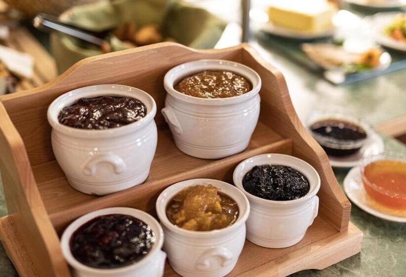 هتل Alpina Superior