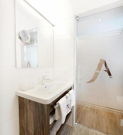 هتل Alpina Superior