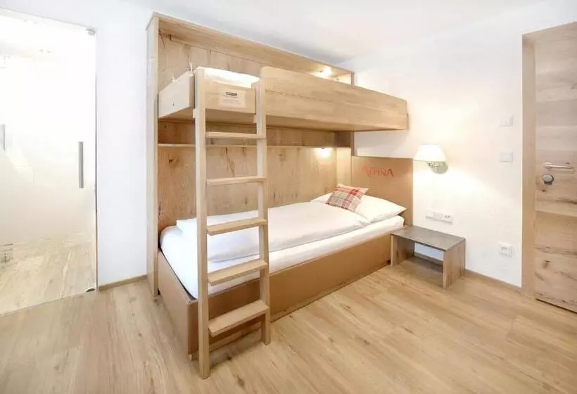 Hotell Alpina Superior