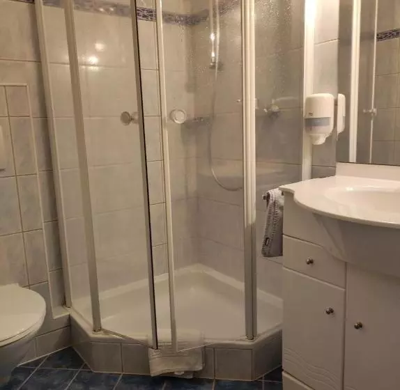 ホテル Gasthof Goldener Stern