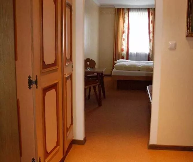 ホテル Gasthof Goldener Stern