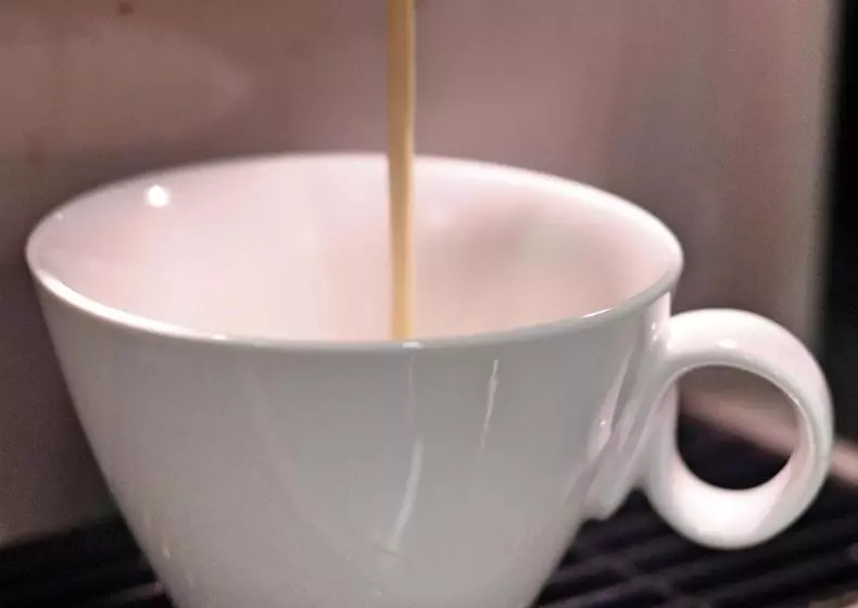 ホテル Cora 96 Street Apartments