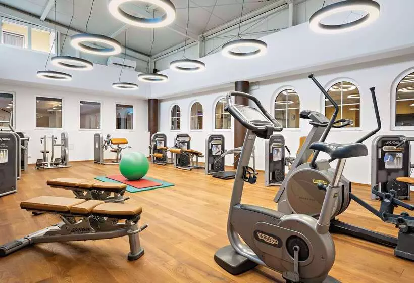 酒店 Dorint Marc Aurel Spa & Golf Resort