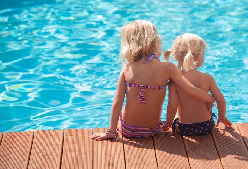 فندق Resl Resort