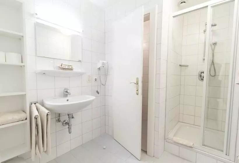 فندق Resl Resort