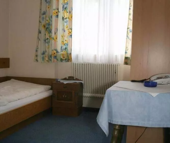 ホテル Gasthof Goldener Stern