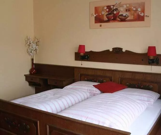 ホテル Gasthof Goldener Stern