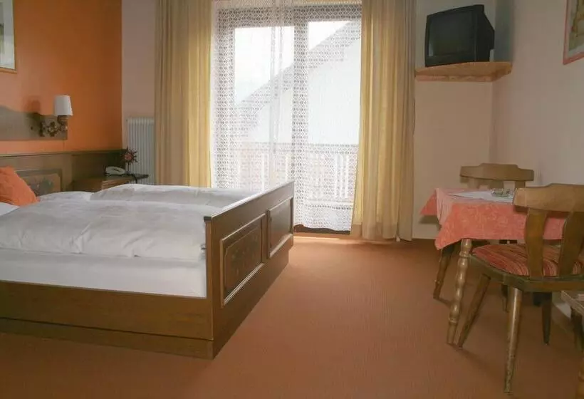 ホテル Gasthof Goldener Stern