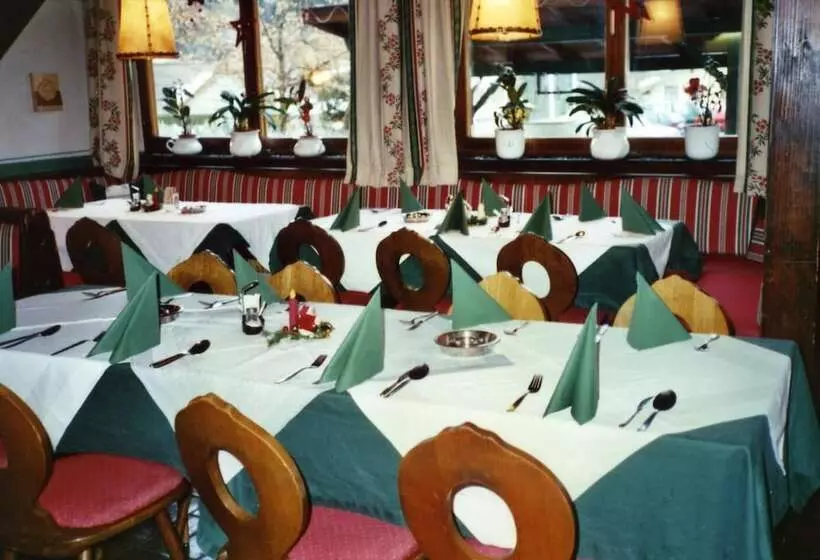 ホテル Gasthof Goldener Stern