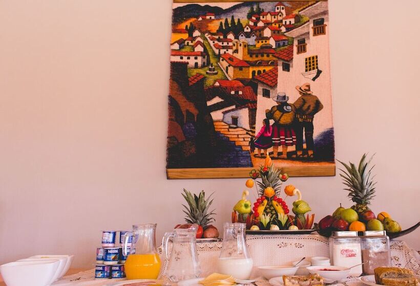 فندق Iorana Tolache