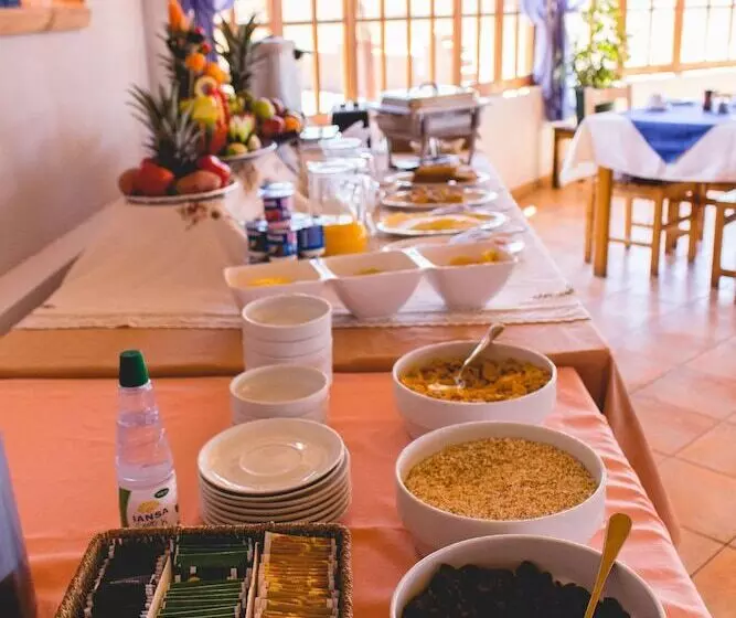 Hotel Iorana Tolache