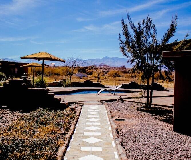 فندق Iorana Tolache