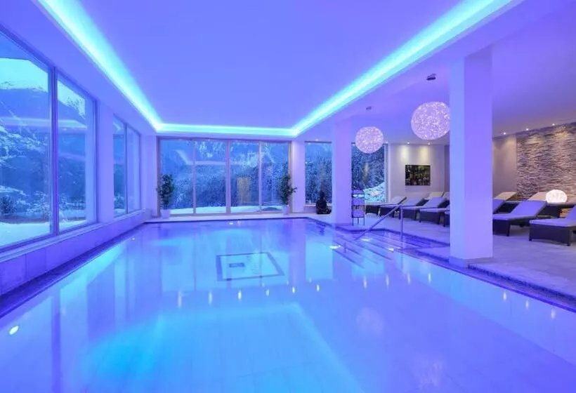 ホテル Ritzlerhof   Adults Only